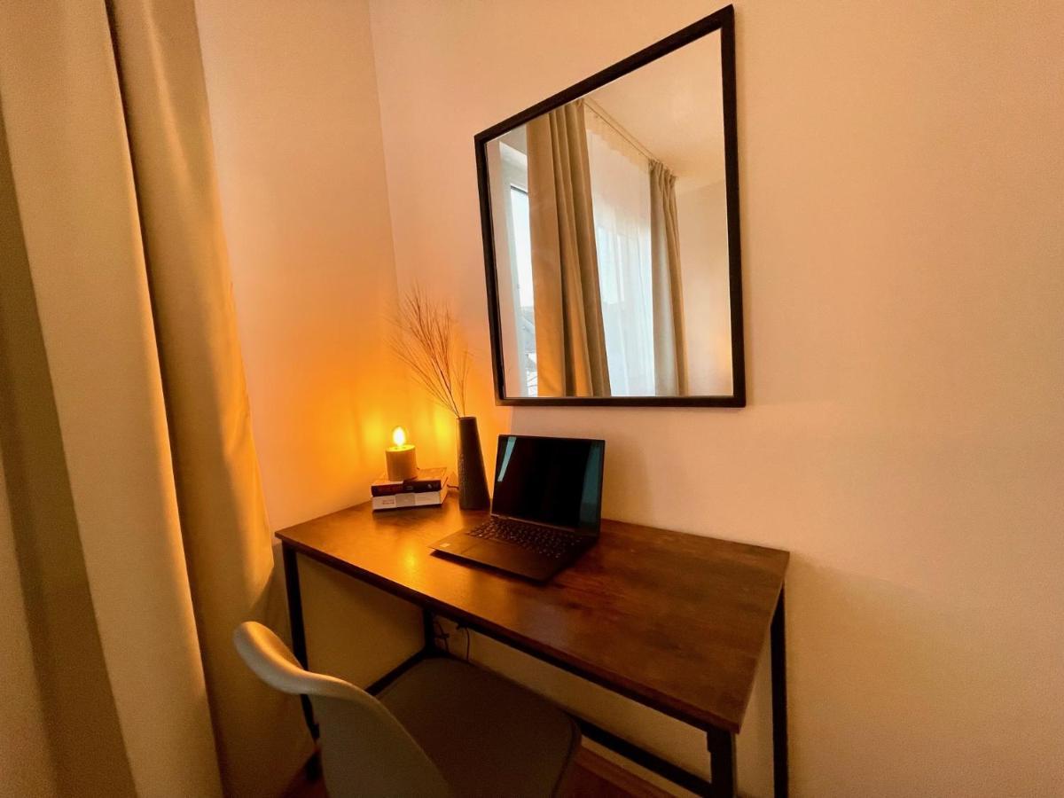 וופרטל Downtown Apartment By Ninja Spaces - Kingsize-Bett, Kueche, Netflix, Terrasse מראה חיצוני תמונה